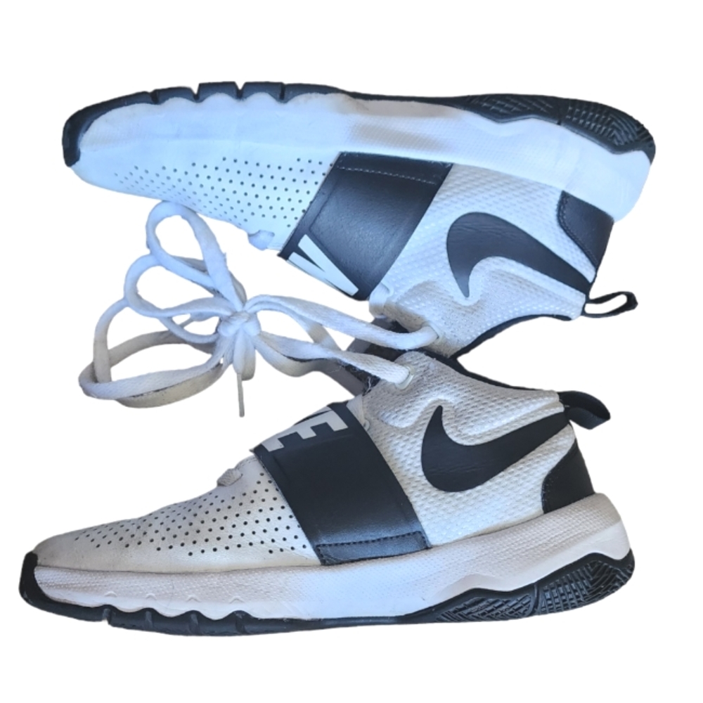 Nike Team Hustle 08